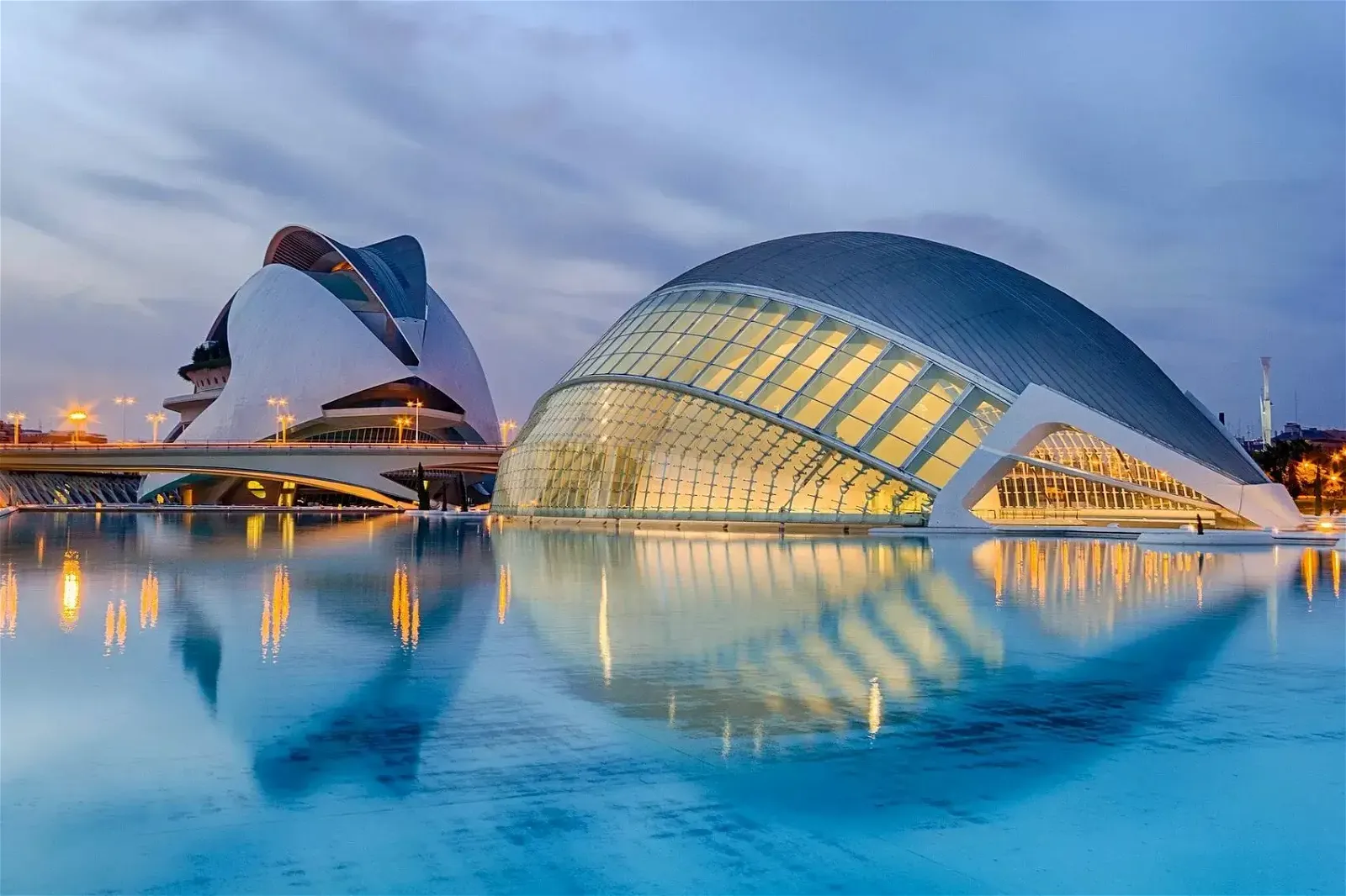 Cosas que hacer en Valencia para enamorados: un recorrido romántico por la Joya del Mediterráneo